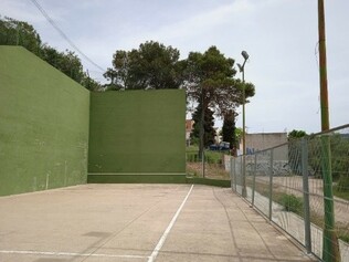 fronton.jpg